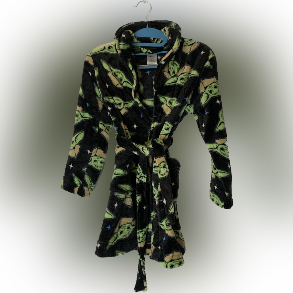 Baby Yoda Star Wars Mandalorian, children’s Size 8 Fleece Robe